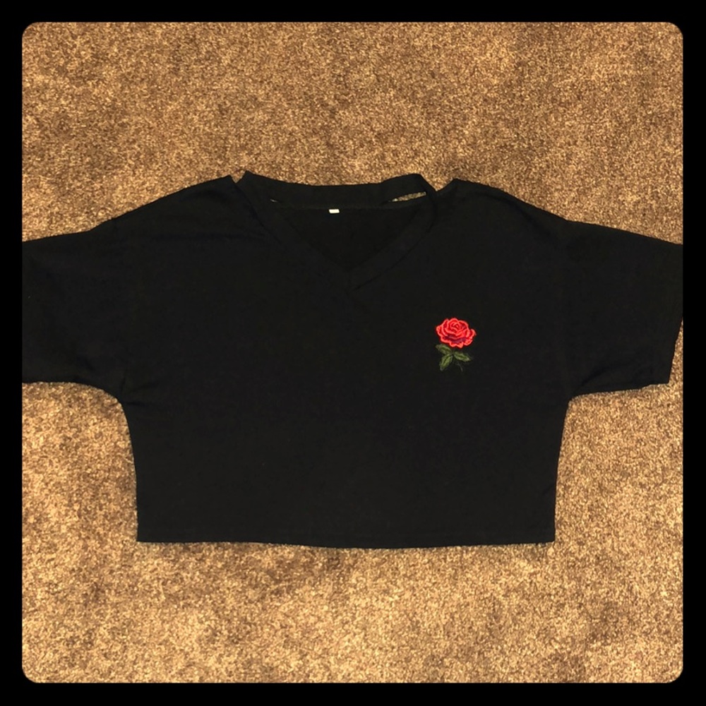 Black & rose crop top